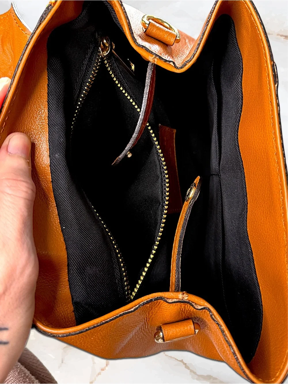 Divina Firenze Italy 3 Way Convertible Leather Backpack Crossbody EUC Cognac Tan